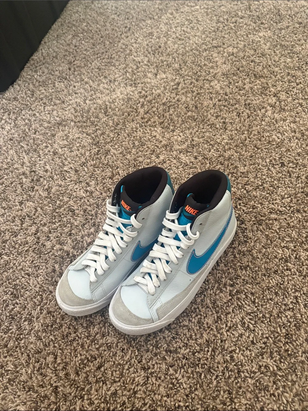 Nike Blazer Mid '77 GS Pure Platinum Laser Blue Orange